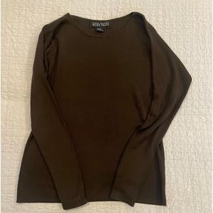 Women’s 100% silk Ellen Tracy  sweater